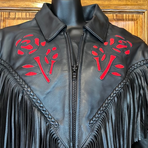 🎉HOST PICK! NWOT Black & Red Fringe Riding Leather Jacket - Picture 3 of 10